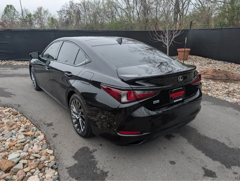 2024 Lexus ES 7th Gen - Image 3 of 20