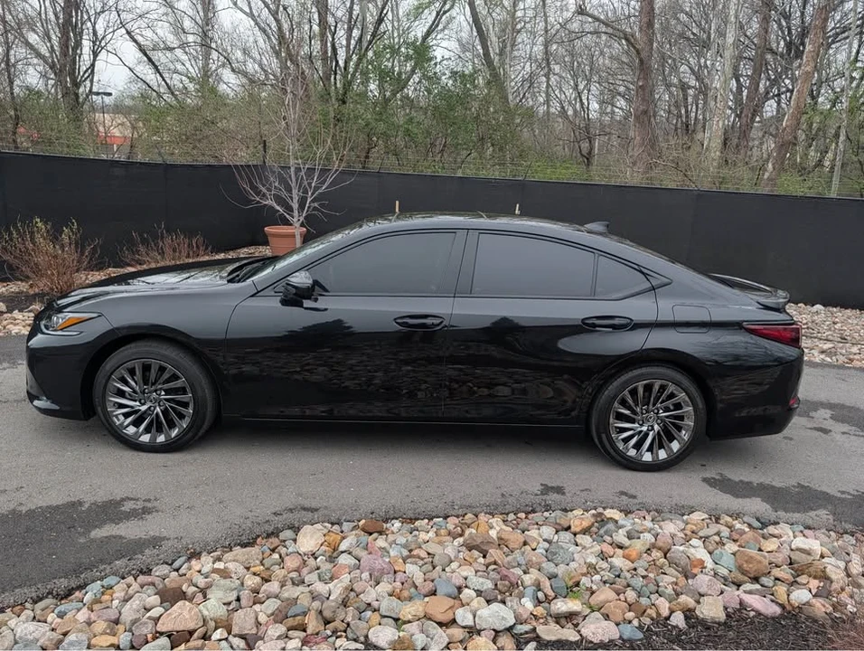 2024 Lexus ES 7th Gen - Image 2 of 20