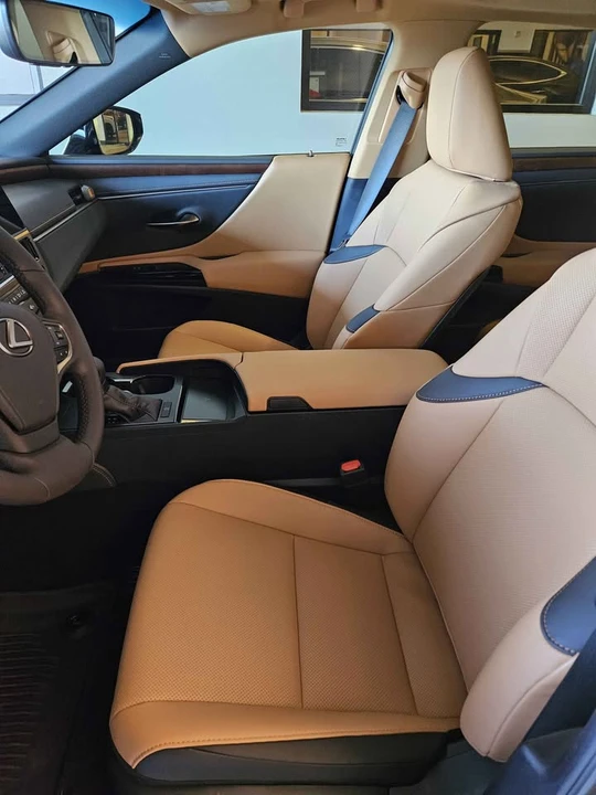 2024 Lexus ES 7th Gen - Image 5 of 8
