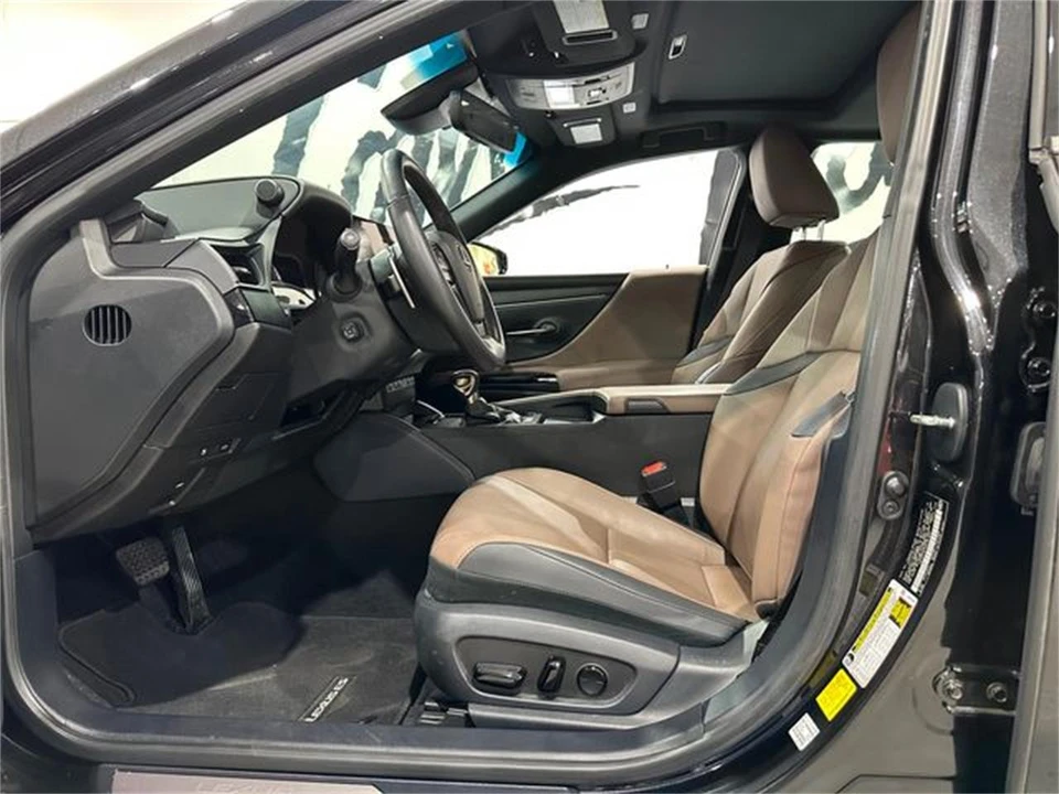 2024 Lexus ES 7th Gen - Image 8 of 30