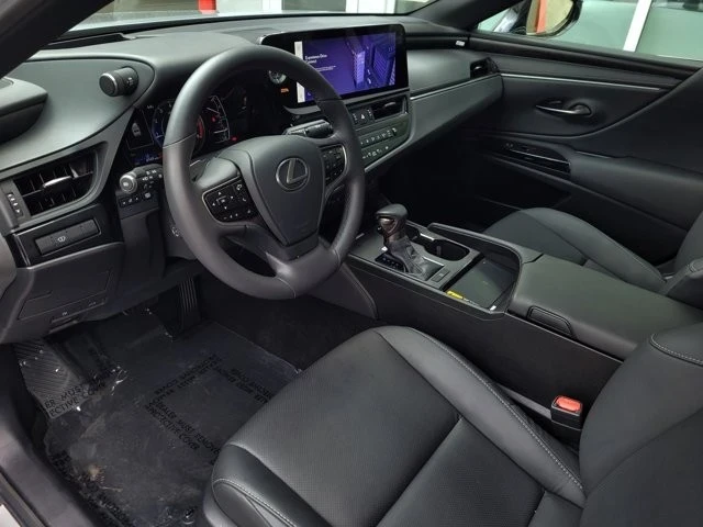 2024 Lexus ES 7th Gen - Image 7 of 12