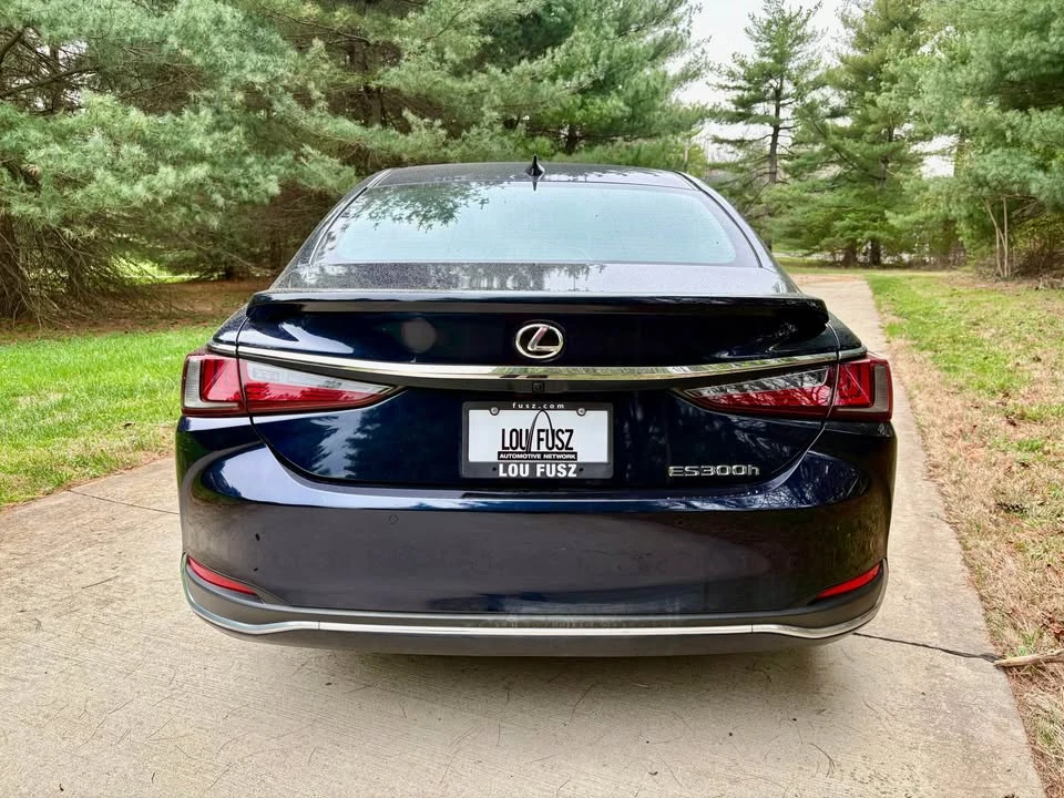 2024 Lexus ES 7th Gen - Image 6 of 20
