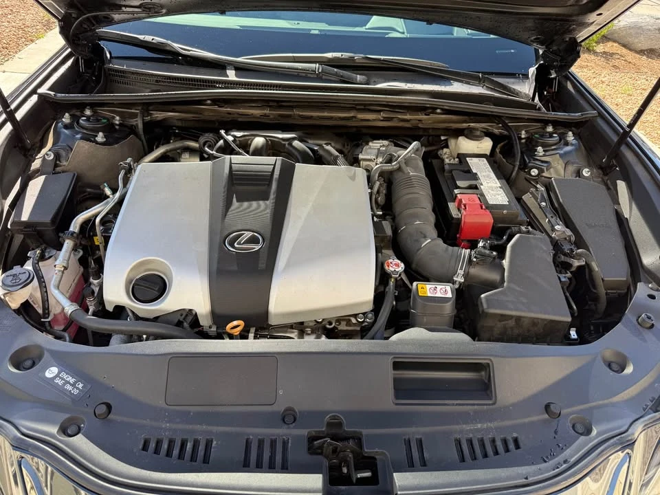 2024 Lexus ES 7th Gen - Image 16 of 20