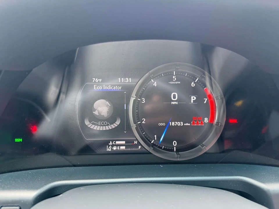 2024 Lexus ES 7th Gen - Image 9 of 17