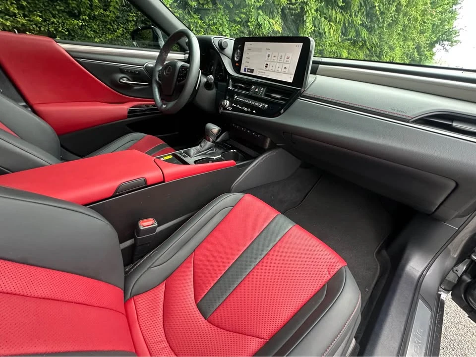 2024 Lexus ES 7th Gen - Image 5 of 14