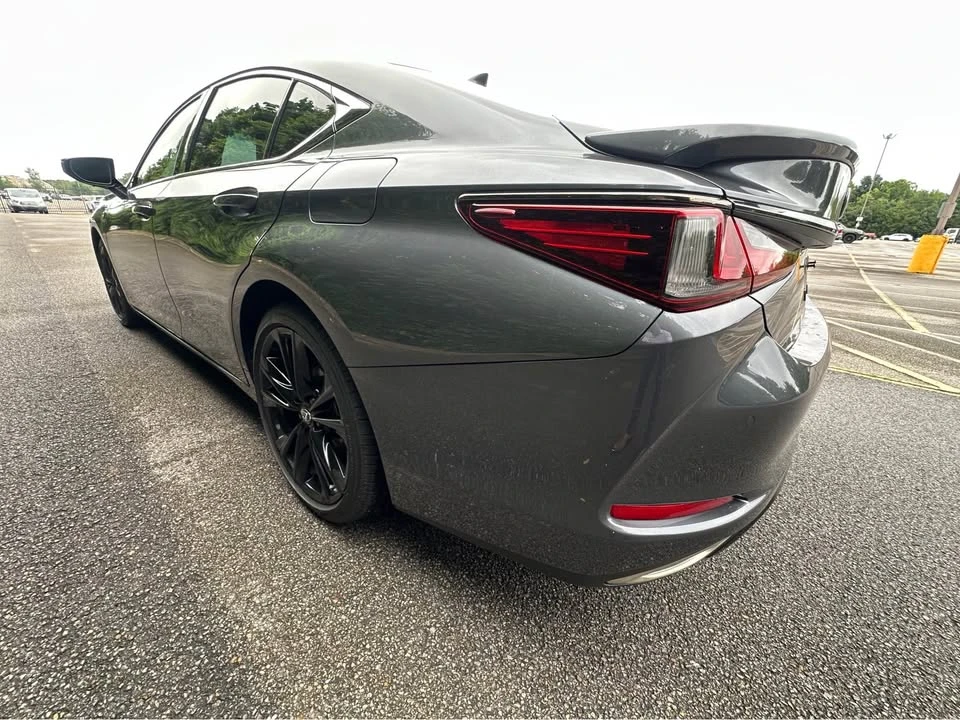 2024 Lexus ES 7th Gen - Image 4 of 14