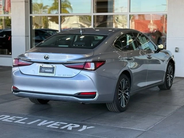 2024 Lexus ES 7th Gen - Image 12 of 21