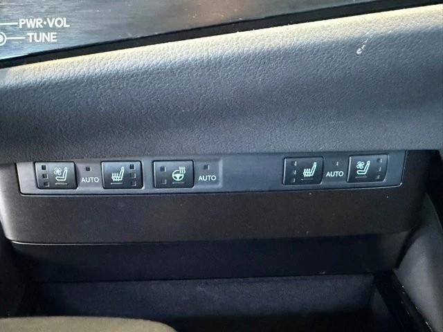 2024 Lexus ES 7th Gen - Image 30 of 31