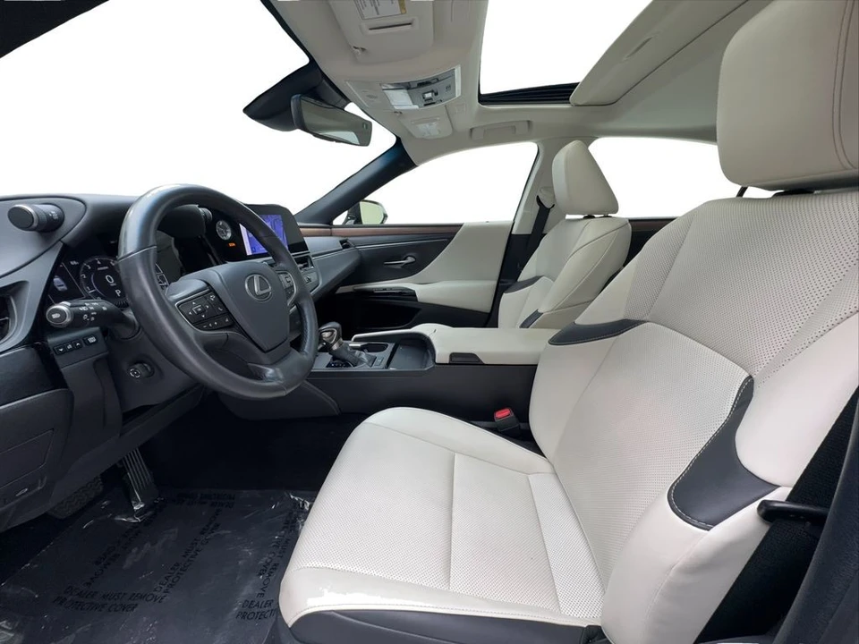 2024 Lexus ES 7th Gen - Image 20 of 31