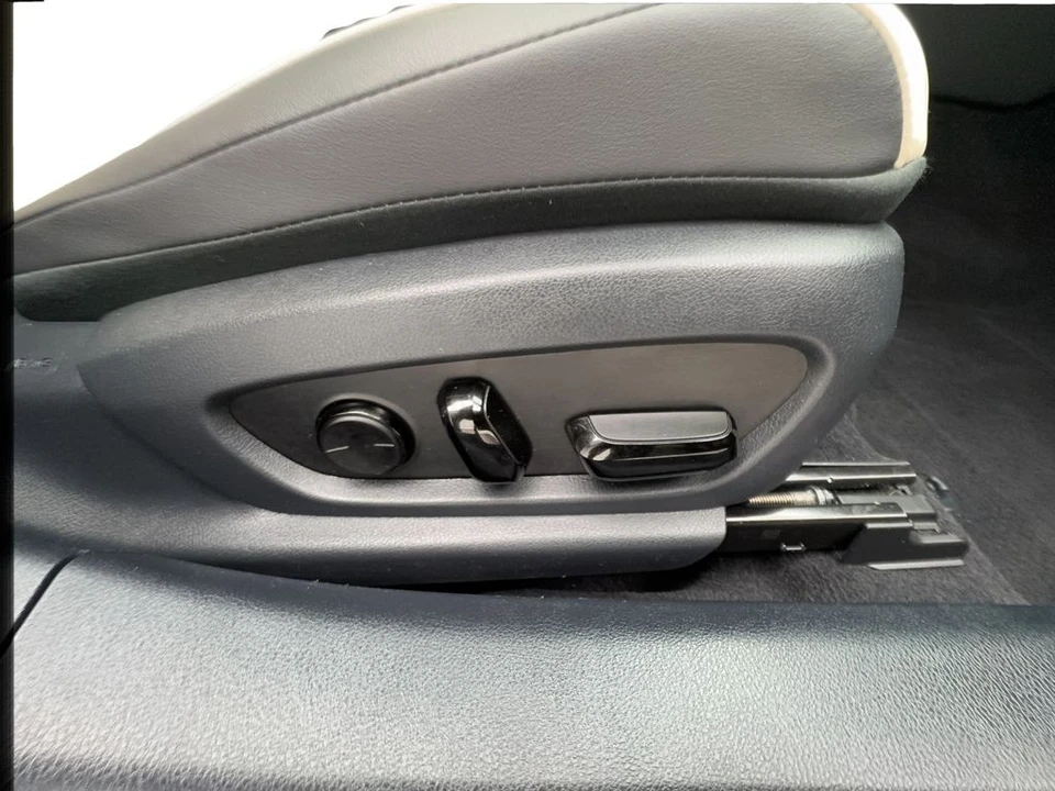2024 Lexus ES 7th Gen - Image 31 of 31