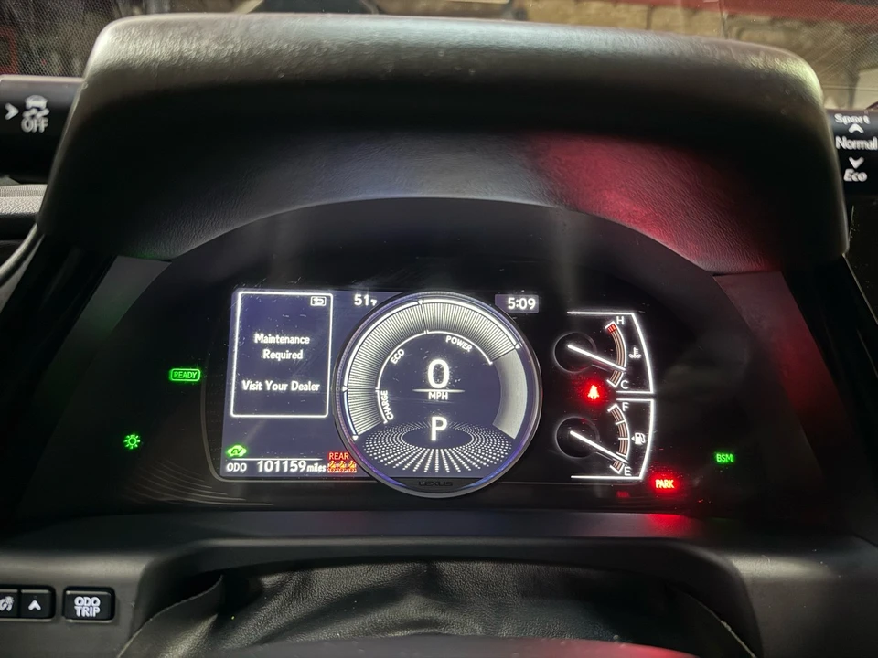 2024 Lexus ES 7th Gen - Image 13 of 21