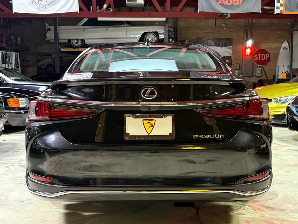 2024 Lexus ES 7th Gen - Image 5 of 21