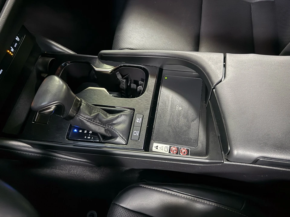 2024 Lexus ES 7th Gen - Image 21 of 21
