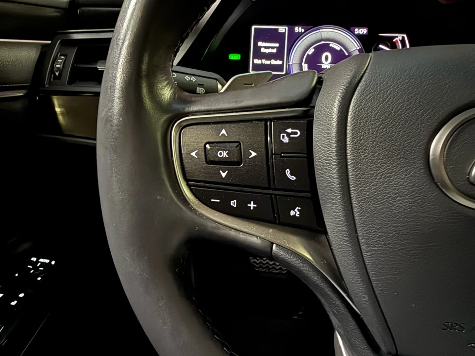 2024 Lexus ES 7th Gen - Image 15 of 21