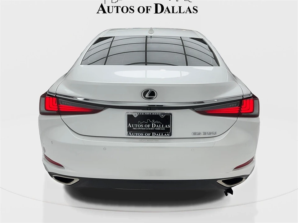 2024 Lexus ES 7th Gen - Image 11 of 12
