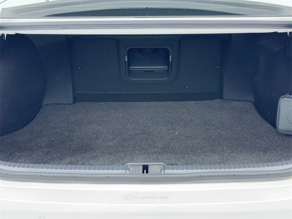 2024 Lexus ES 7th Gen - Image 12 of 12
