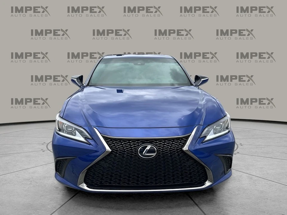 2024 Lexus ES 7th Gen - Image 8 of 21