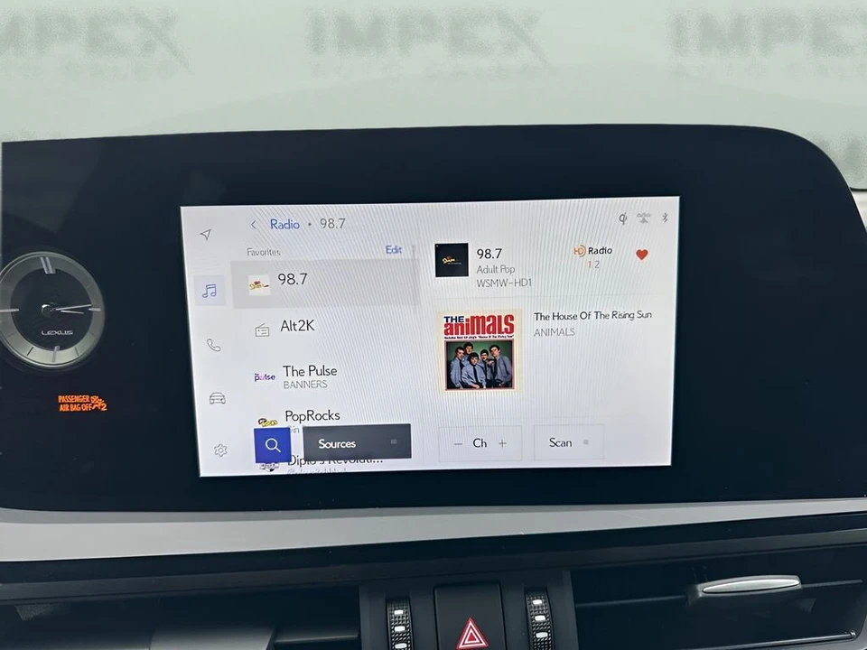 2024 Lexus ES 7th Gen - Image 19 of 21