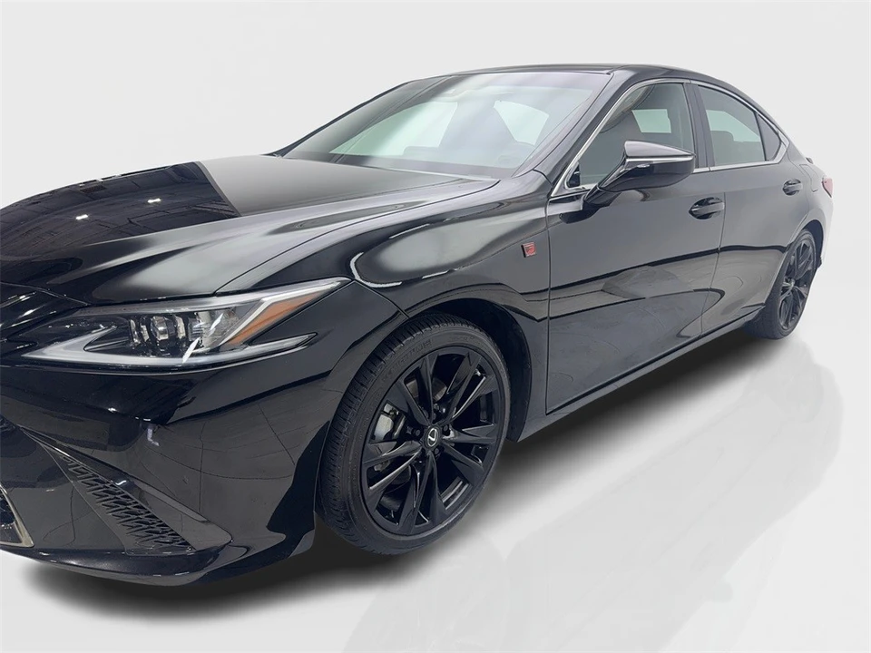 2024 Lexus ES 7th Gen - Image 11 of 12