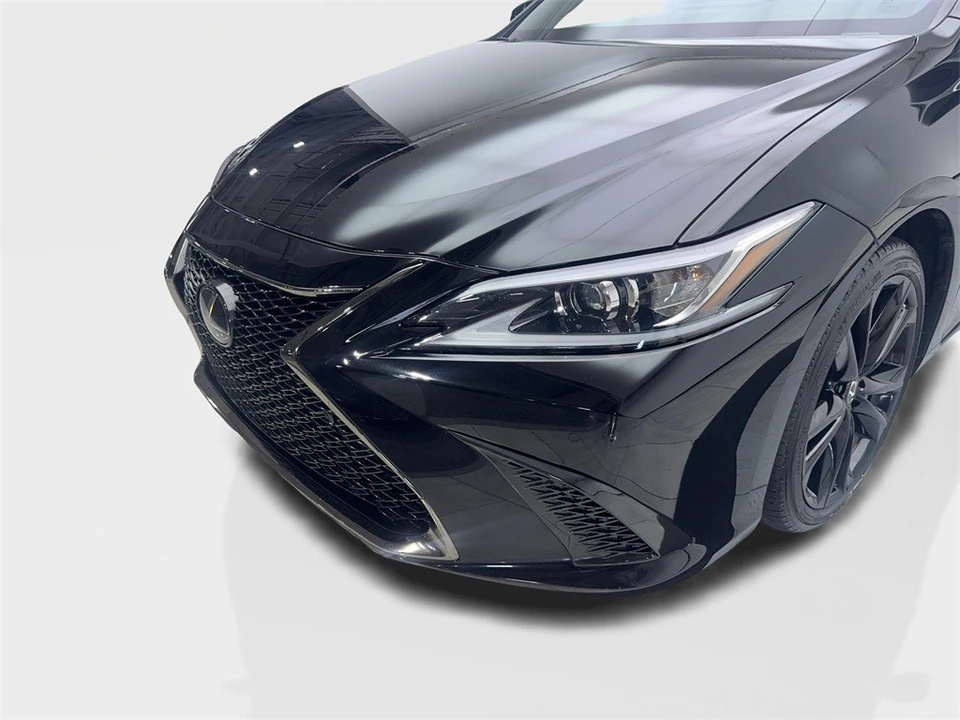 2024 Lexus ES 7th Gen - Image 16 of 21