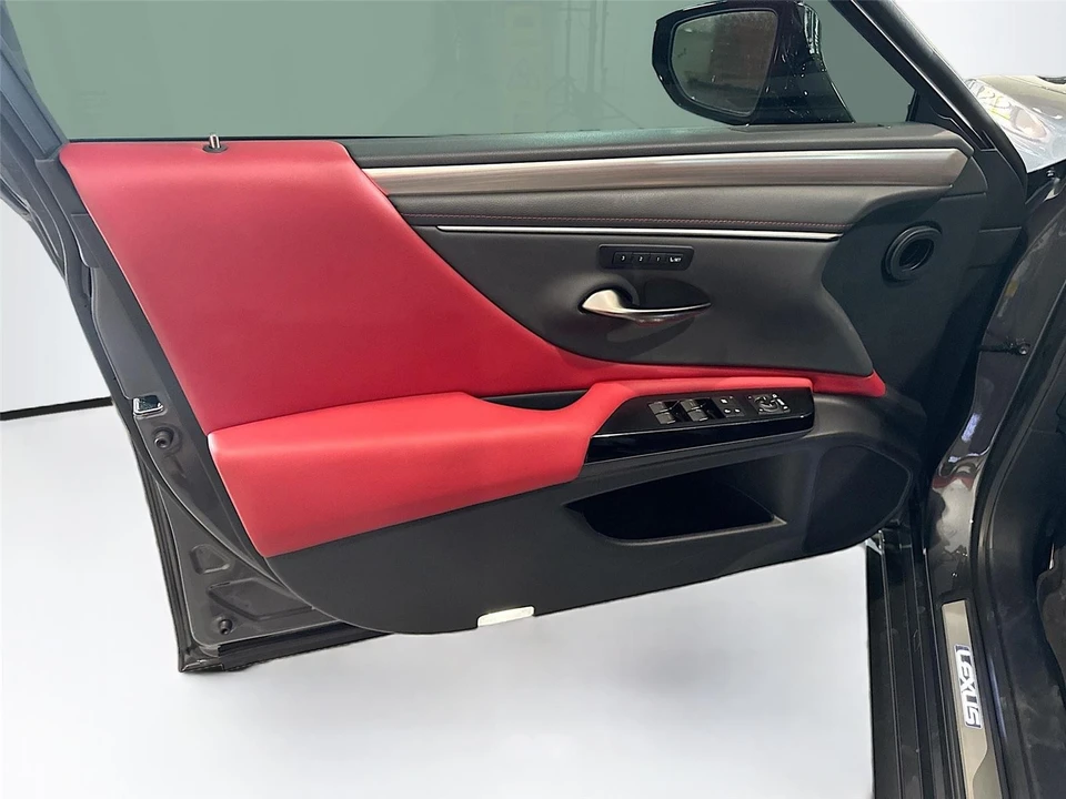 2024 Lexus ES 7th Gen - Image 5 of 11