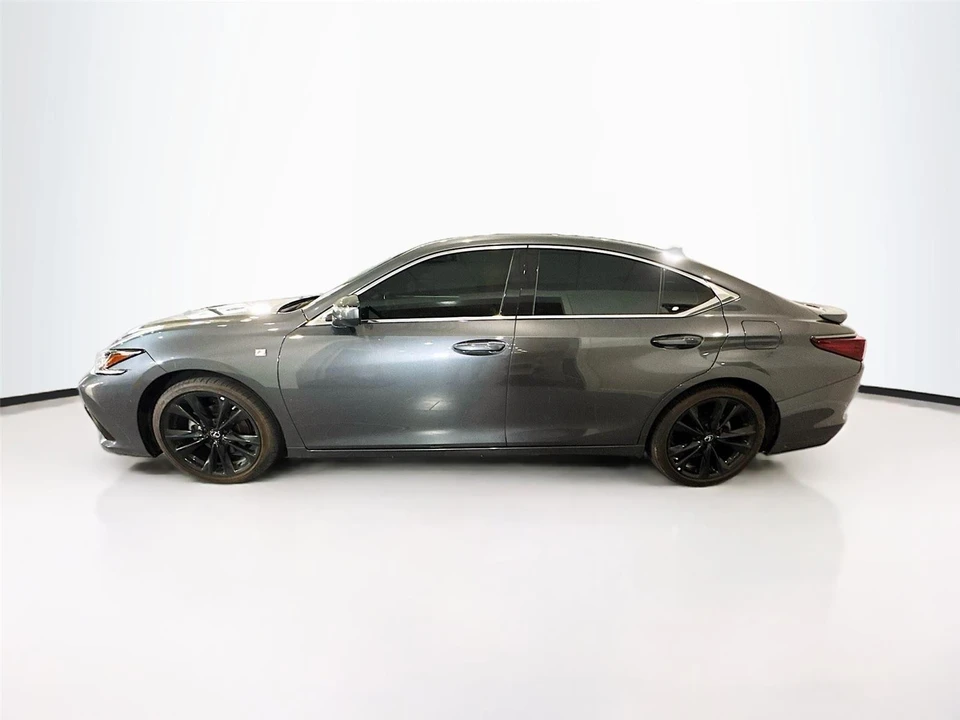 2024 Lexus ES 7th Gen - Image 2 of 11