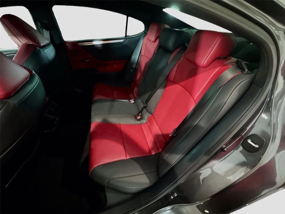 2024 Lexus ES 7th Gen - Image 8 of 11