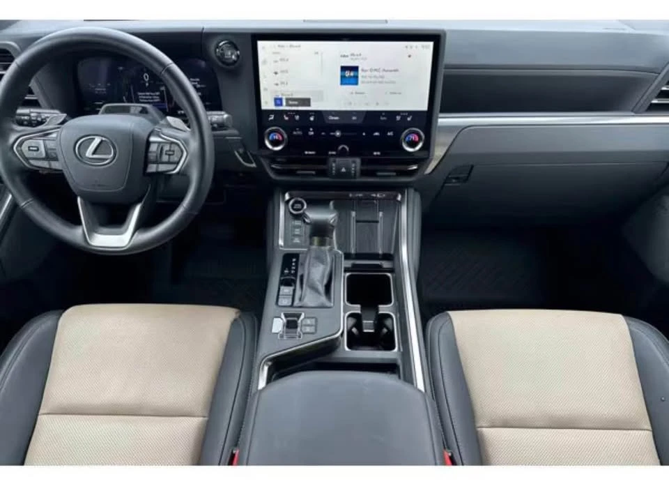 2024 Lexus GX 3rd Gen - Image 7 of 10