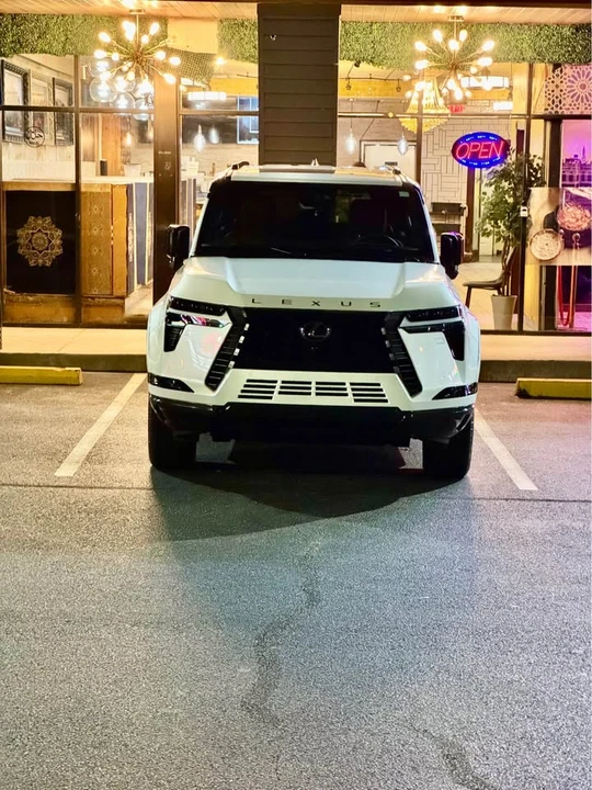 2024 Lexus GX 3rd Gen - Image 5 of 9