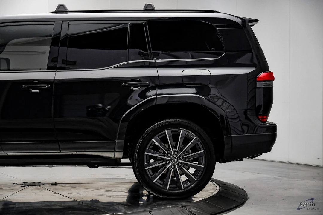 2024 Lexus GX 3rd Gen - Image 7 of 12