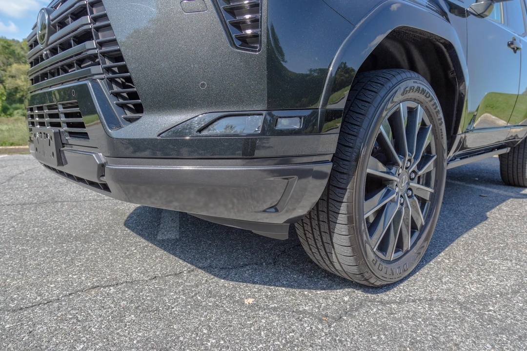 2024 Lexus GX 3rd Gen - Image 25 of 31