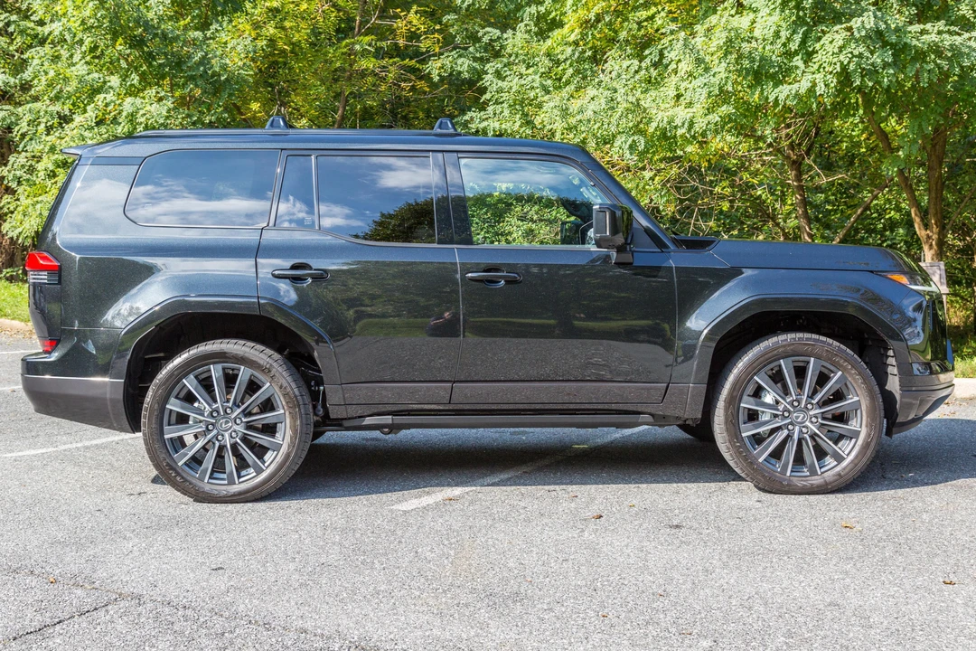 2024 Lexus GX 3rd Gen - Image 3 of 31