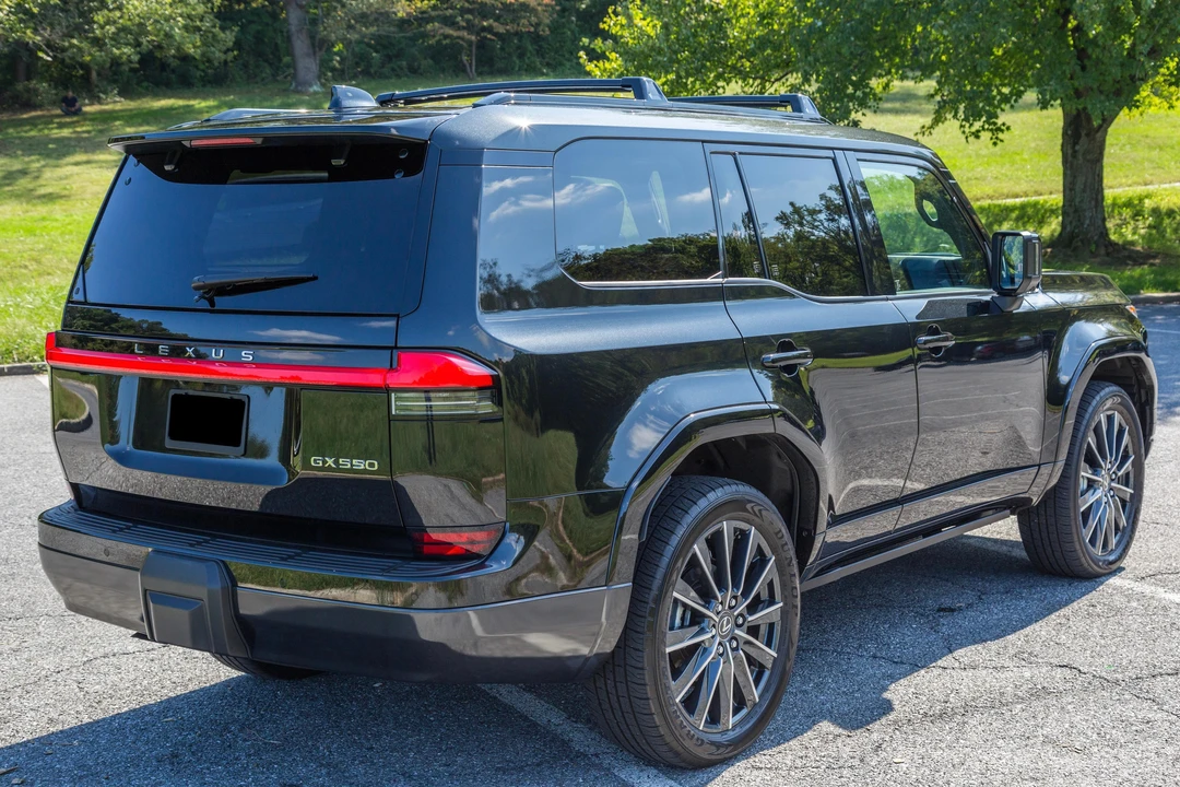 2024 Lexus GX 3rd Gen - Image 15 of 31