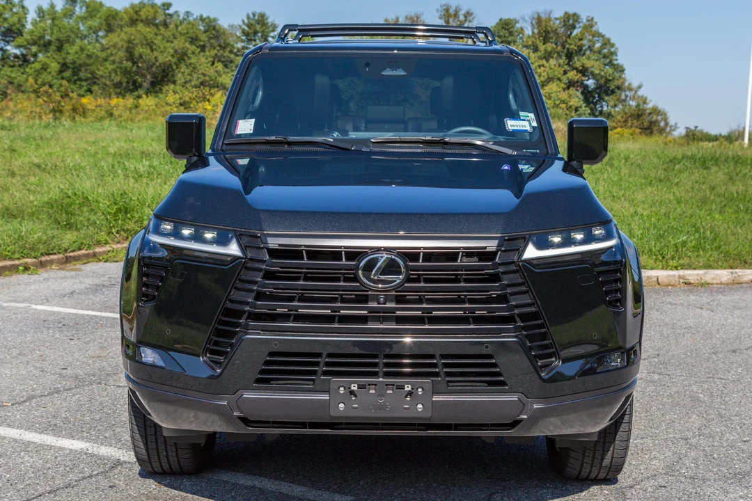 2024 Lexus GX 3rd Gen - Image 2 of 31