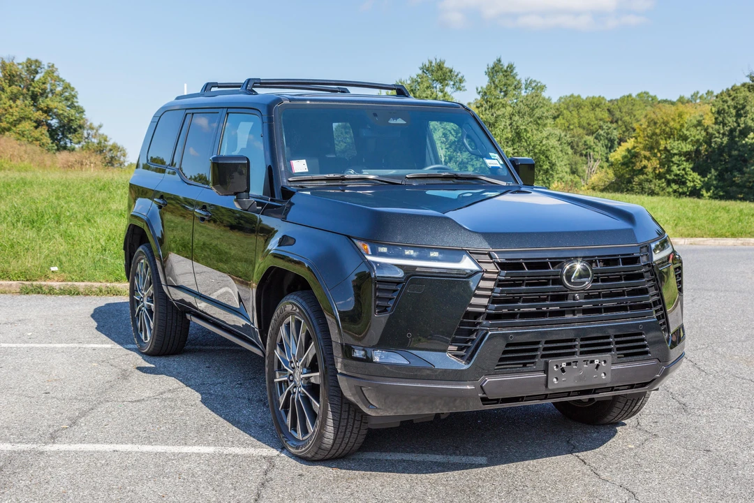 2024 Lexus GX 3rd Gen - Image 19 of 31