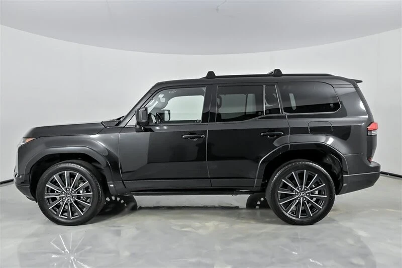 2024 Lexus GX 3rd Gen - Image 8 of 21
