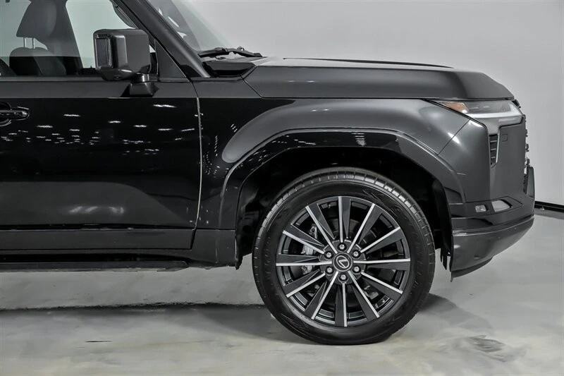 2024 Lexus GX 3rd Gen - Image 15 of 21