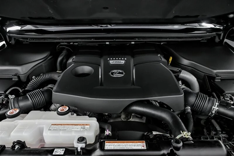 2024 Lexus GX 3rd Gen - Image 17 of 21