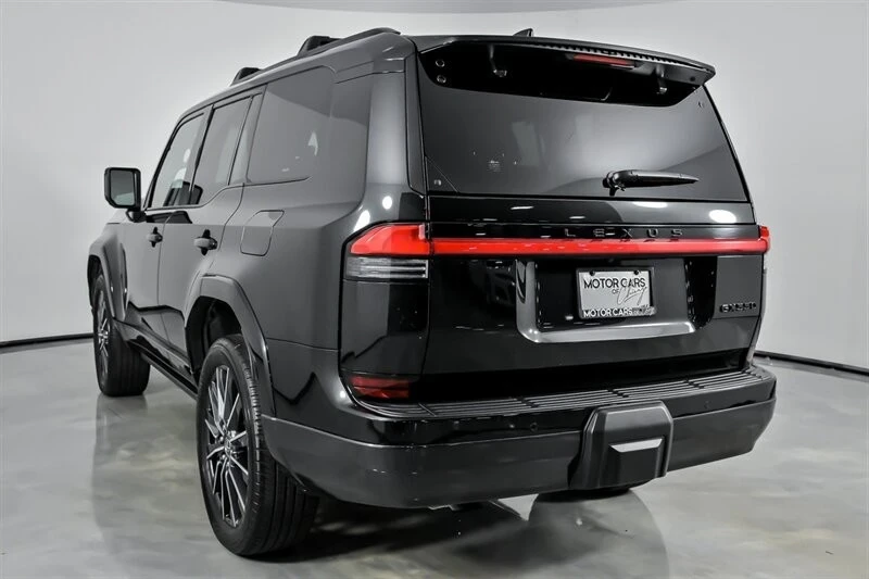 2024 Lexus GX 3rd Gen - Image 10 of 21