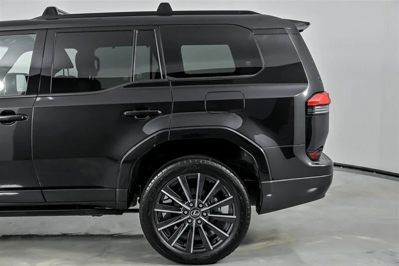 2024 Lexus GX 3rd Gen - Image 9 of 21