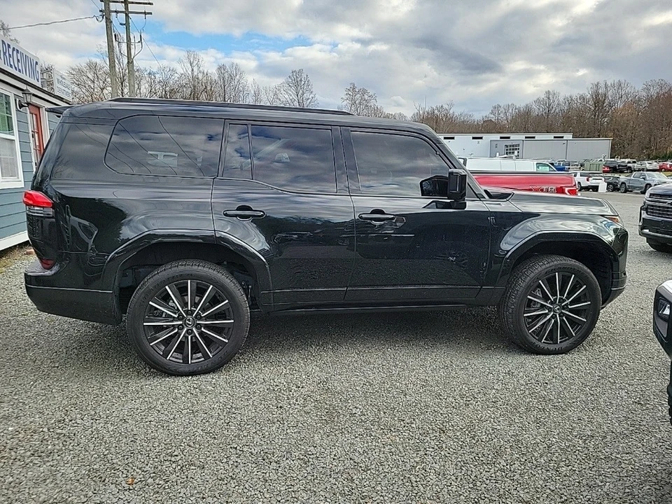 2024 Lexus GX 3rd Gen - Image 4 of 12