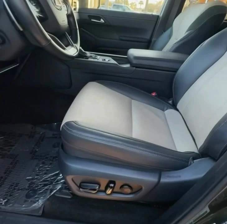 2024 Lexus GX 3rd Gen - Image 6 of 6