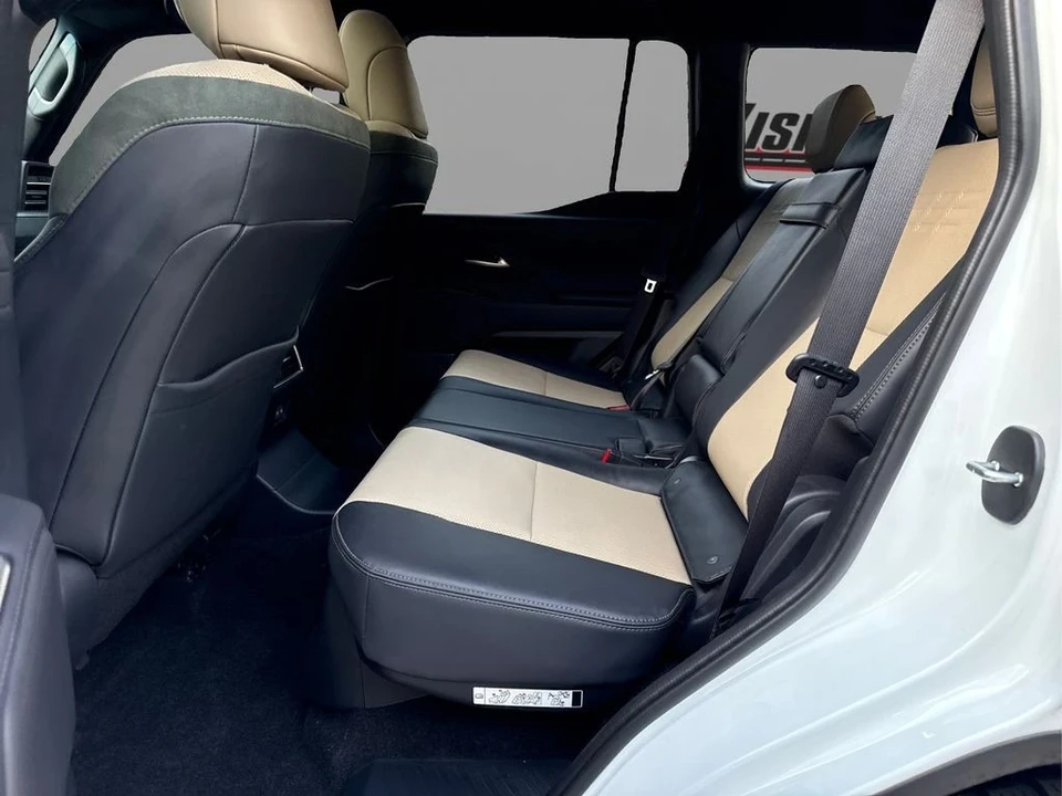 2024 Lexus GX 3rd Gen - Image 10 of 12
