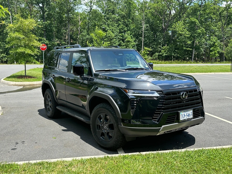 2024 Lexus GX 3rd Gen - Image 29 of 31