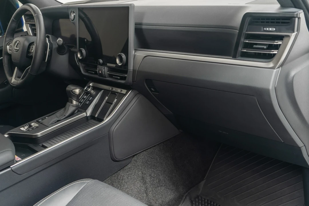 2024 Lexus GX 3rd Gen - Image 14 of 21