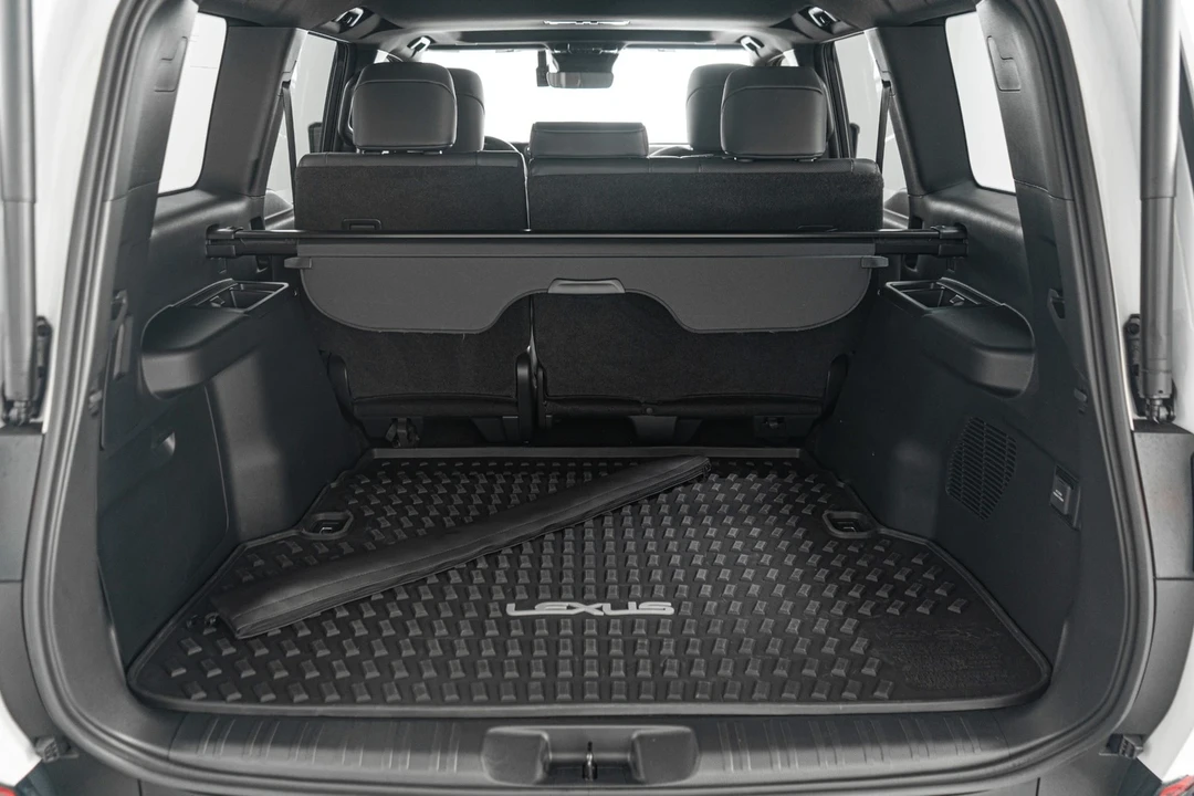 2024 Lexus GX 3rd Gen - Image 19 of 21