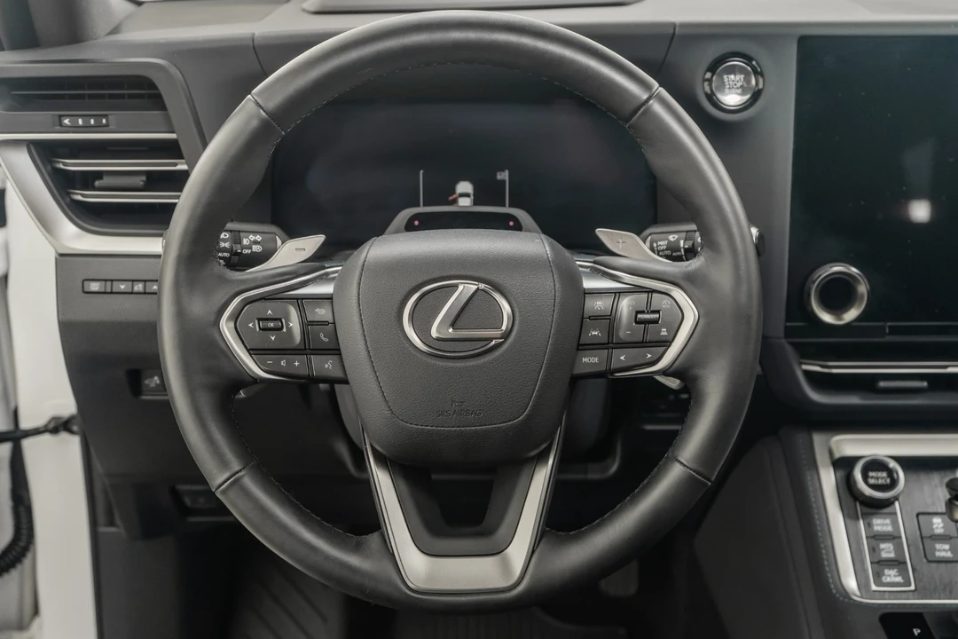 2024 Lexus GX 3rd Gen - Image 15 of 21