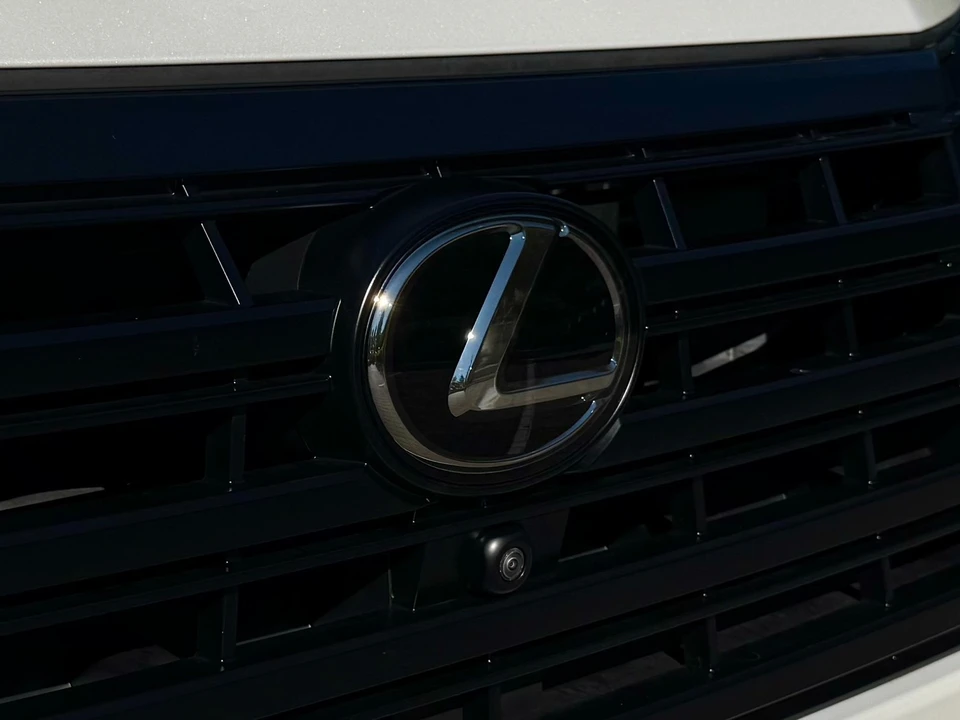 2024 Lexus GX 3rd Gen - Image 11 of 12