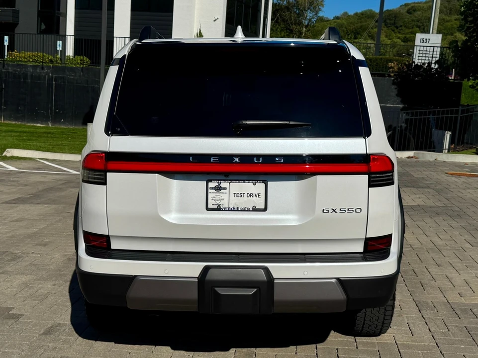2024 Lexus GX 3rd Gen - Image 6 of 12