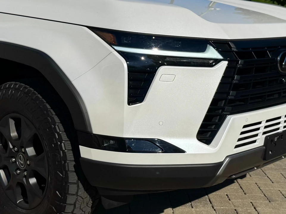2024 Lexus GX 3rd Gen - Image 10 of 12
